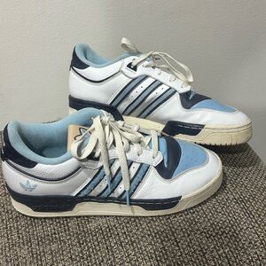 adidas Rivalry Low 86 Tar Heels White Blue Size 9